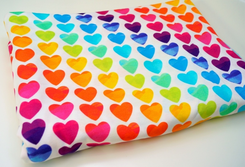 Baumwolljersey Bunte Herzen / Weiß